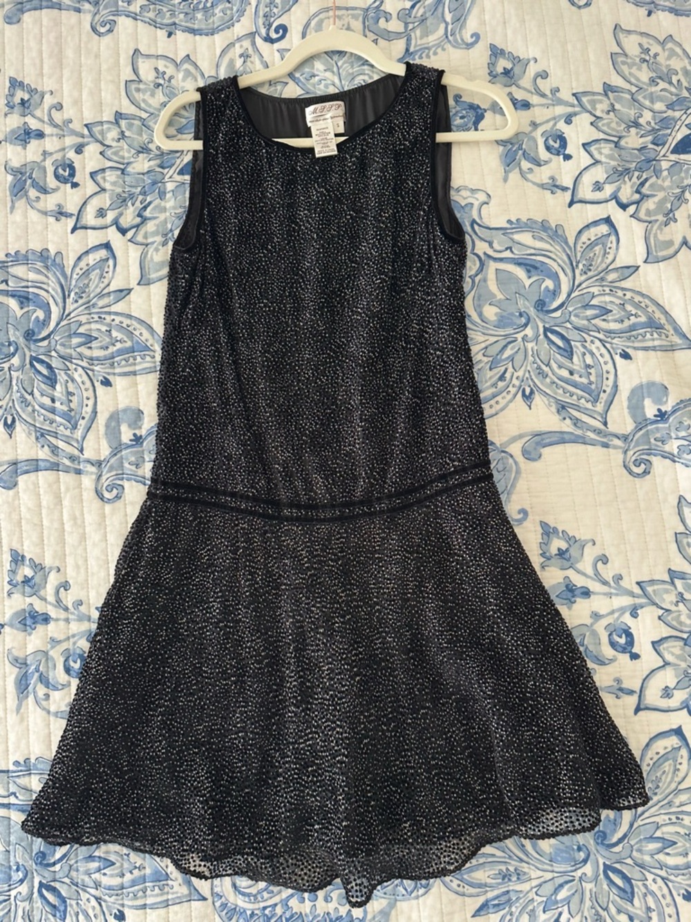 Sleeveless Black /White Dress
